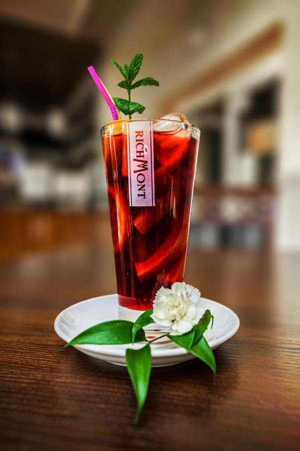 Hotel Stara Gorzelnia Licheń 外观 照片