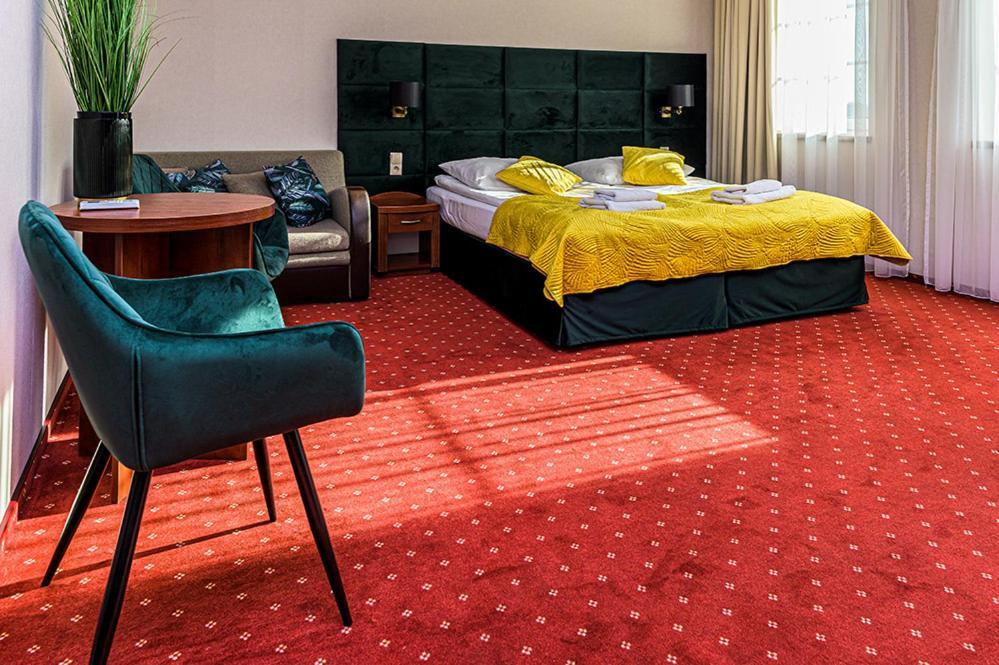Hotel Stara Gorzelnia Licheń 外观 照片