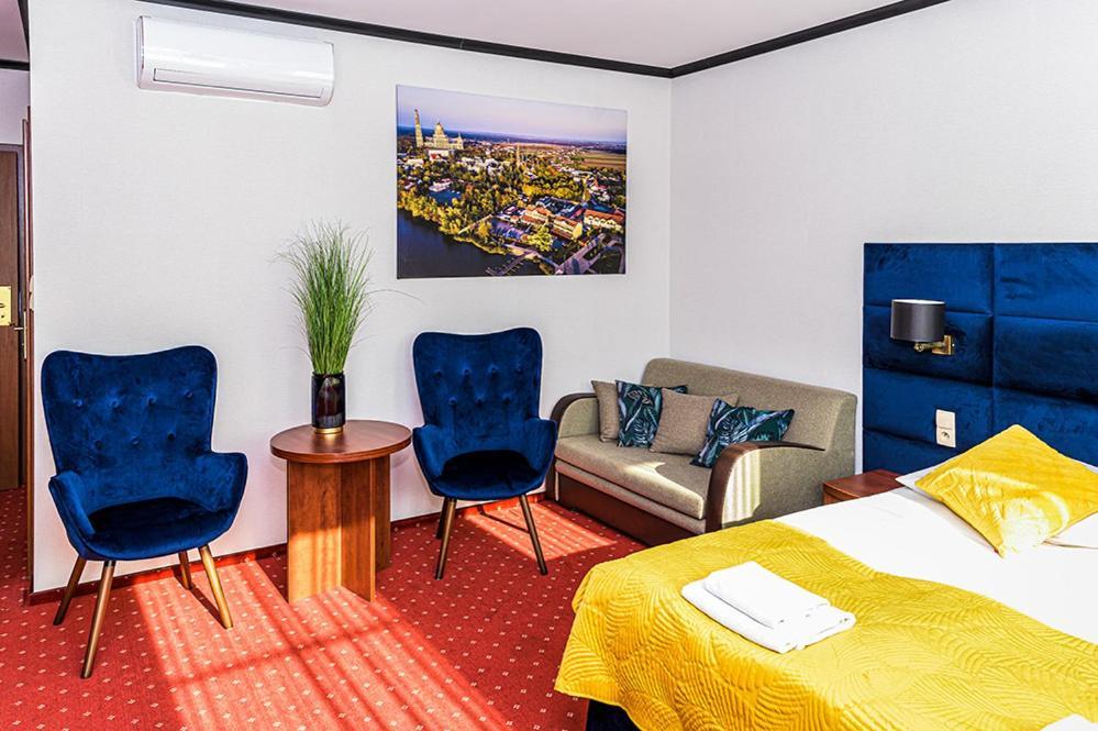Hotel Stara Gorzelnia Licheń 外观 照片