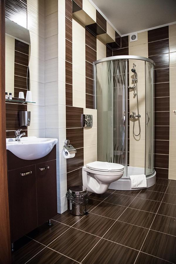 Hotel Stara Gorzelnia Licheń 外观 照片