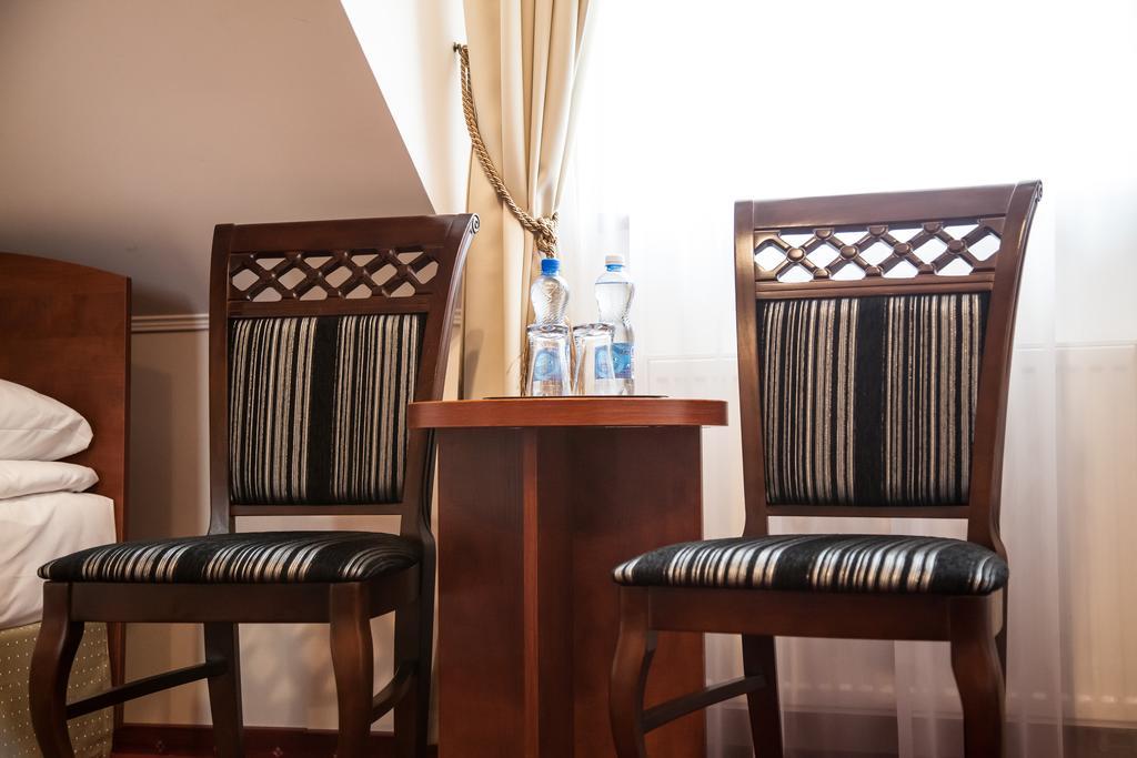 Hotel Stara Gorzelnia Licheń 客房 照片